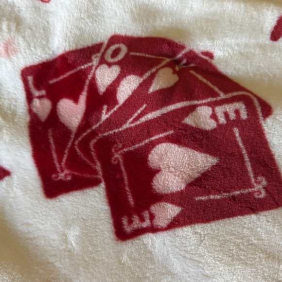 Rachelle Roy Valentine’s Day, LOVE playing cards, oversized, plush blanket - Picture 8 of 8